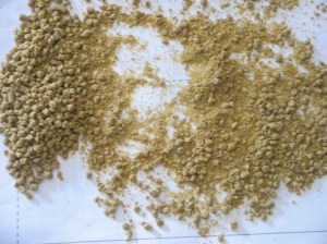 ciri fisik bentuk pellet pakan ternak densitas durabilitas